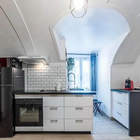The Parisian Charm Near Apartment *