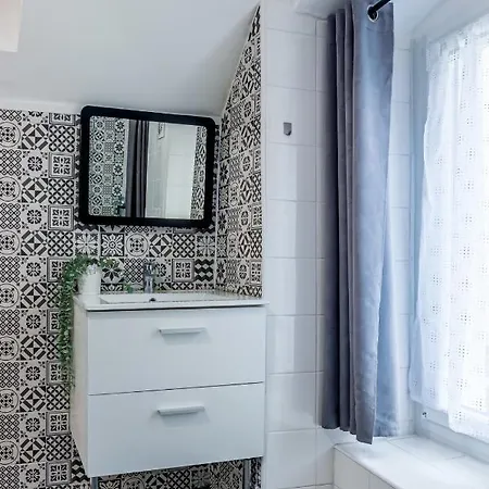 The Parisian Charm Near Apartment Thorigny-sur-Marne