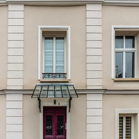 The Parisian Charm Near Thorigny-sur-Marne